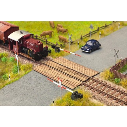 Noch 14305 bahnübergang - noch,